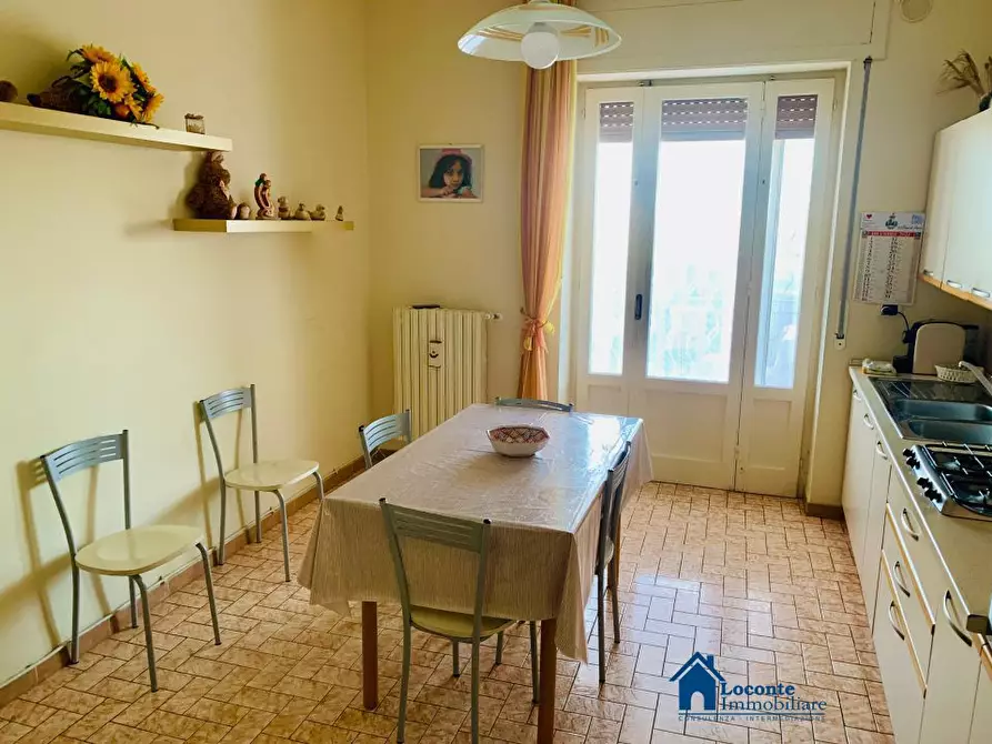 Immagine 5 di Appartamento in vendita  a Capurso