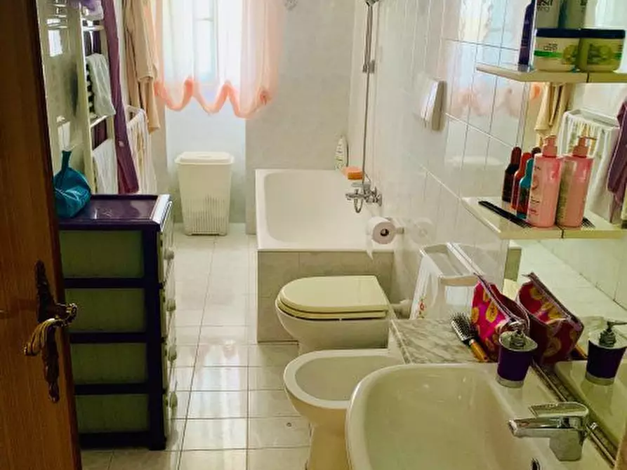 Immagine 10 di Appartamento in vendita  a Capurso