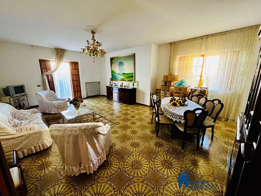 Immagine 2 di Appartamento in vendita  a Capurso