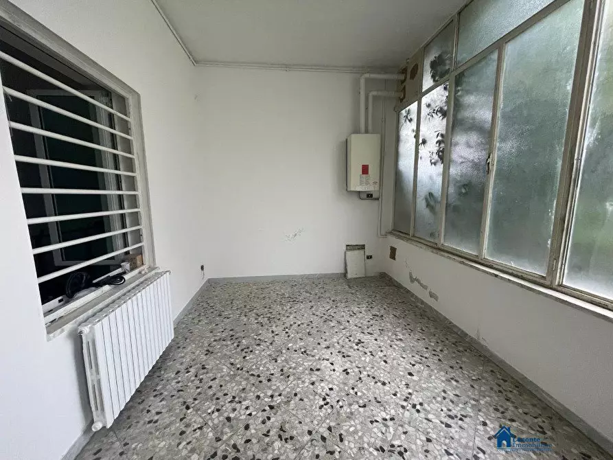 Immagine 9 di Casa indipendente in vendita  a Capurso