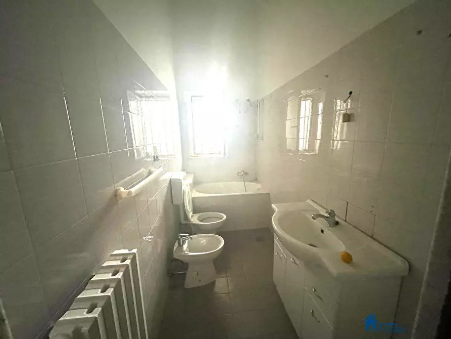 Immagine 8 di Casa indipendente in vendita  a Capurso