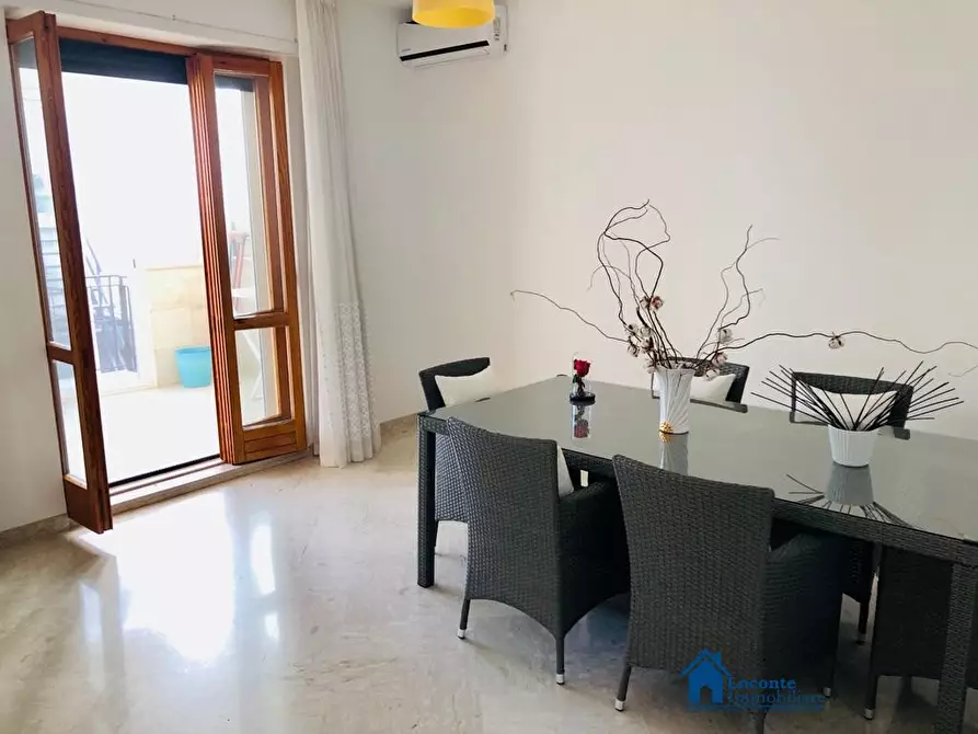 Immagine 2 di Casa semindipendente in vendita  a Capurso