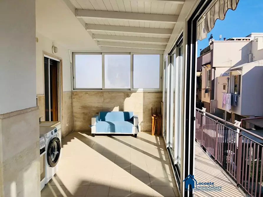 Immagine 10 di Casa semindipendente in vendita  a Capurso