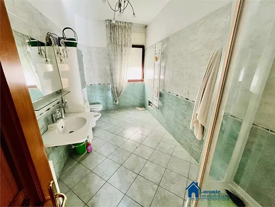 Immagine 9 di Villa in vendita  a Capurso
