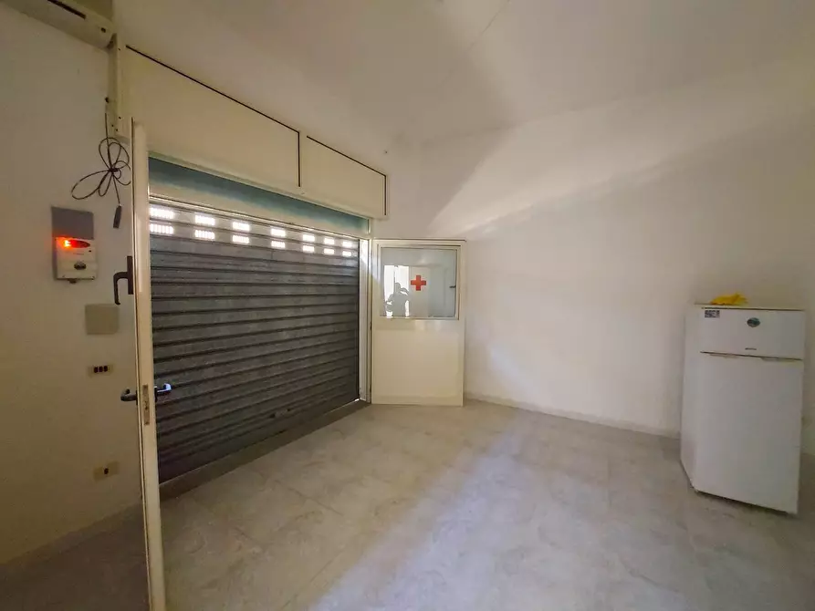 Immagine 7 di Negozio in affitto  185 a Casalnuovo Di Napoli