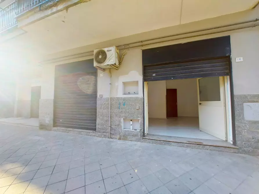 Immagine 2 di Negozio in vendita  185 a Casalnuovo Di Napoli