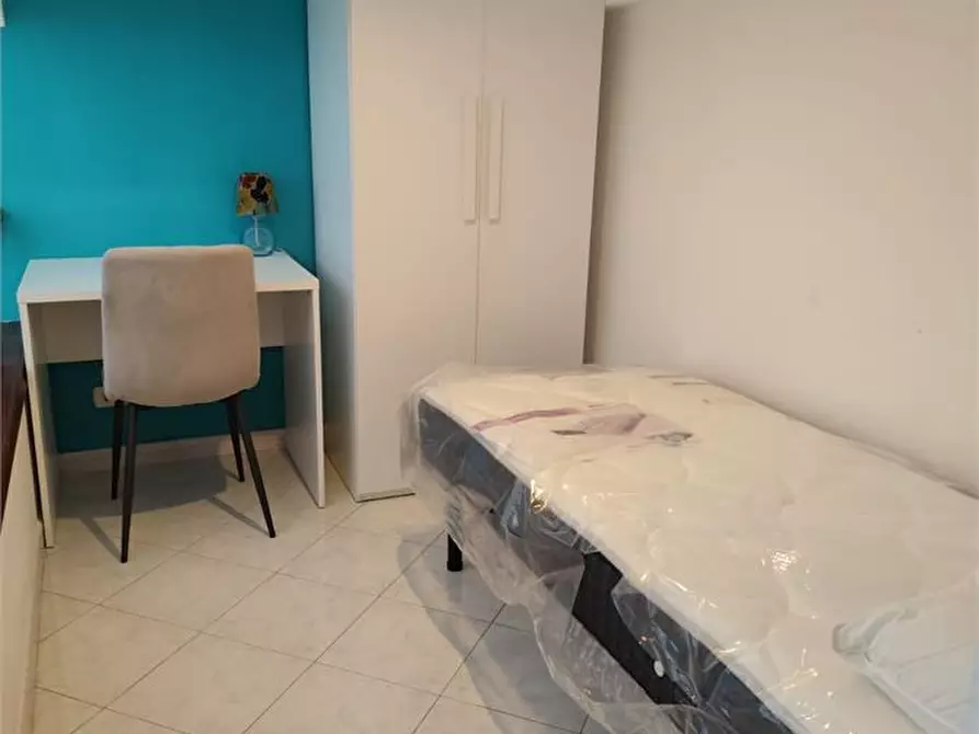 Immagine 10 di Appartamento in affitto  29 a Napoli