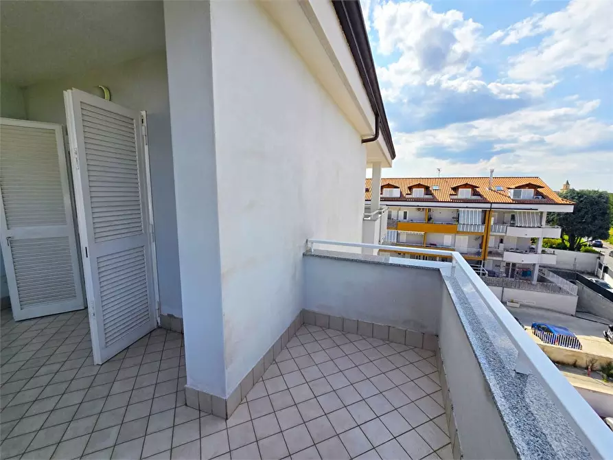 Immagine 6 di Appartamento in vendita  99 a Mugnano Di Napoli
