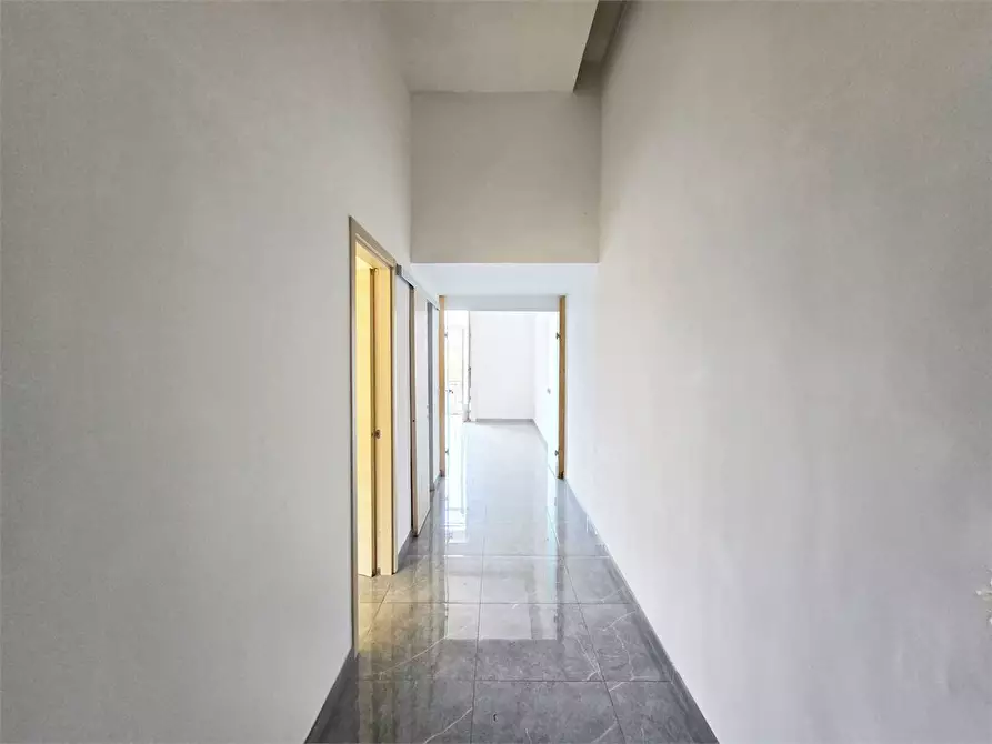 Immagine 7 di Appartamento in vendita  a Napoli