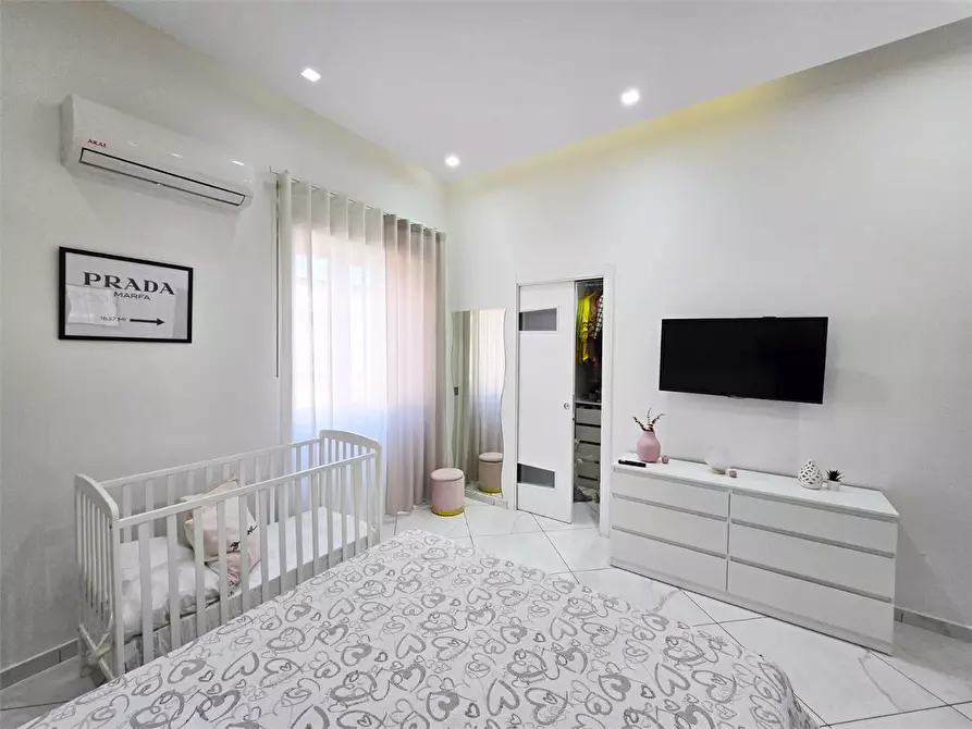 Immagine 9 di Appartamento in vendita  a Napoli