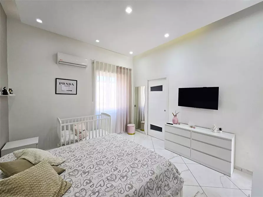 Immagine 7 di Appartamento in vendita  a Napoli