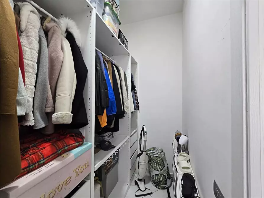 Immagine 10 di Appartamento in vendita  a Napoli