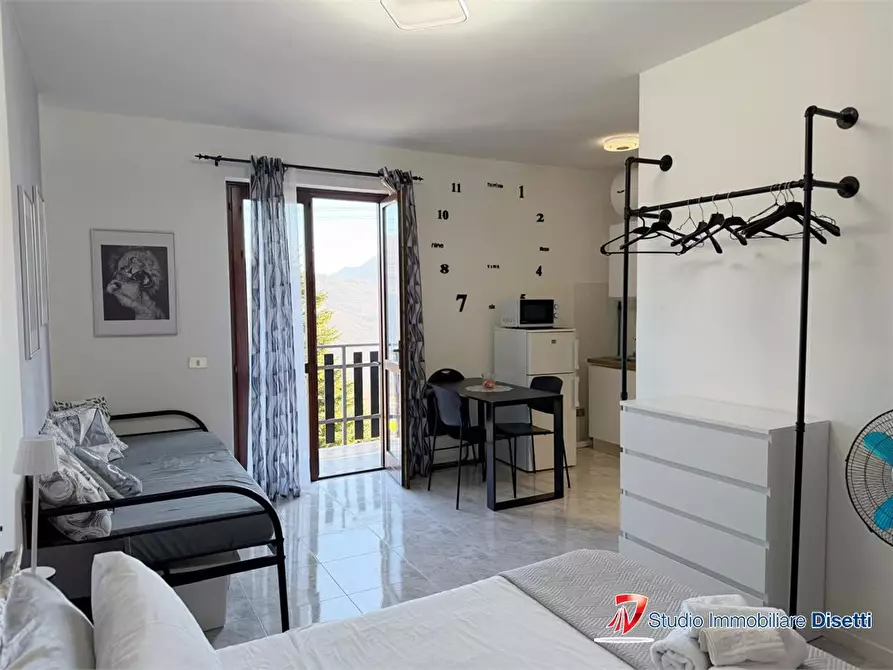 Immagine 1 di Appartamento in vendita  53 a Endine Gaiano