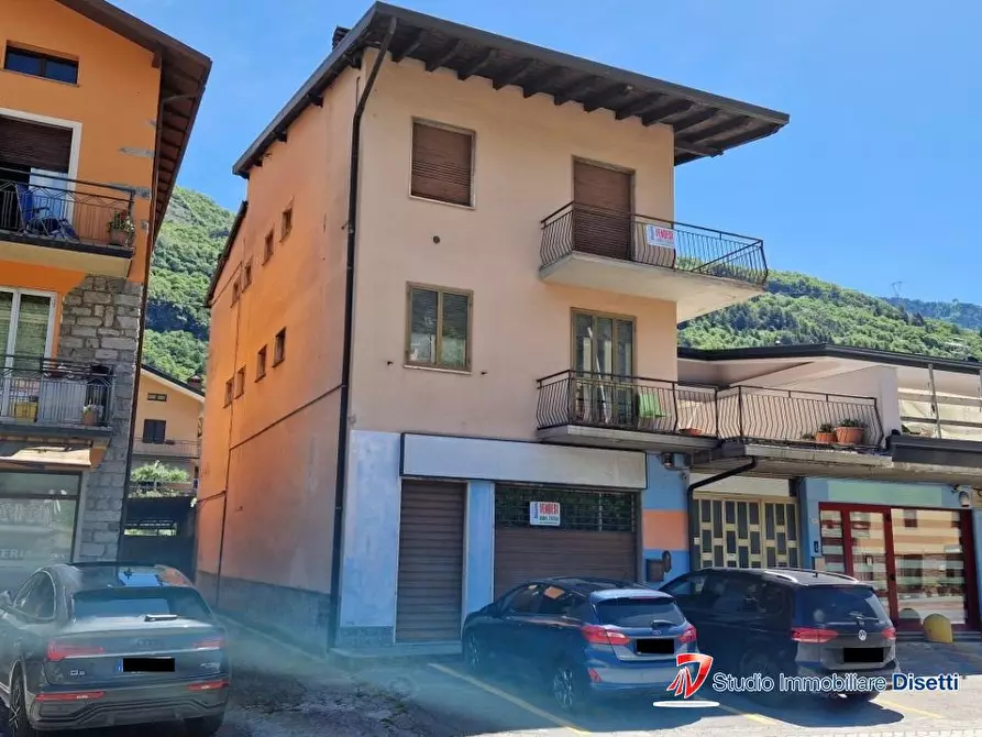 Immagine 1 di Appartamento in vendita  36 a Capo Di Ponte