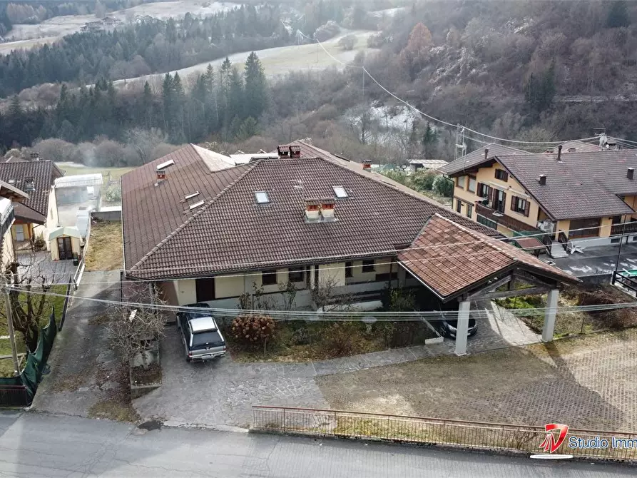 Immagine 7 di Appartamento in vendita  a Borno