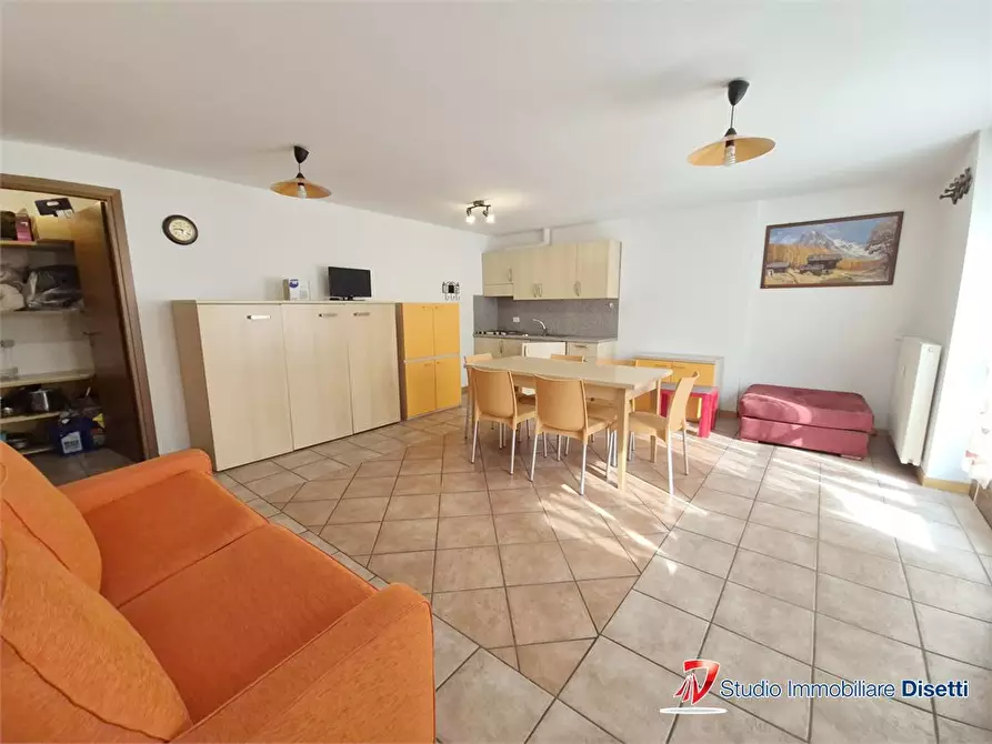 Immagine 1 di Appartamento in vendita  35 a Ponte Di Legno