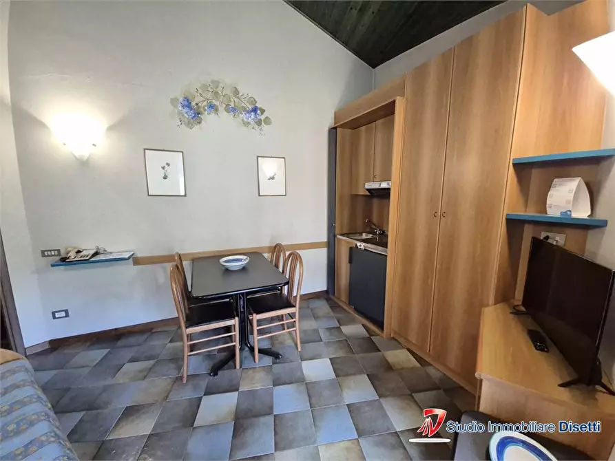 Immagine 2 di Appartamento in vendita  a Ponte Di Legno