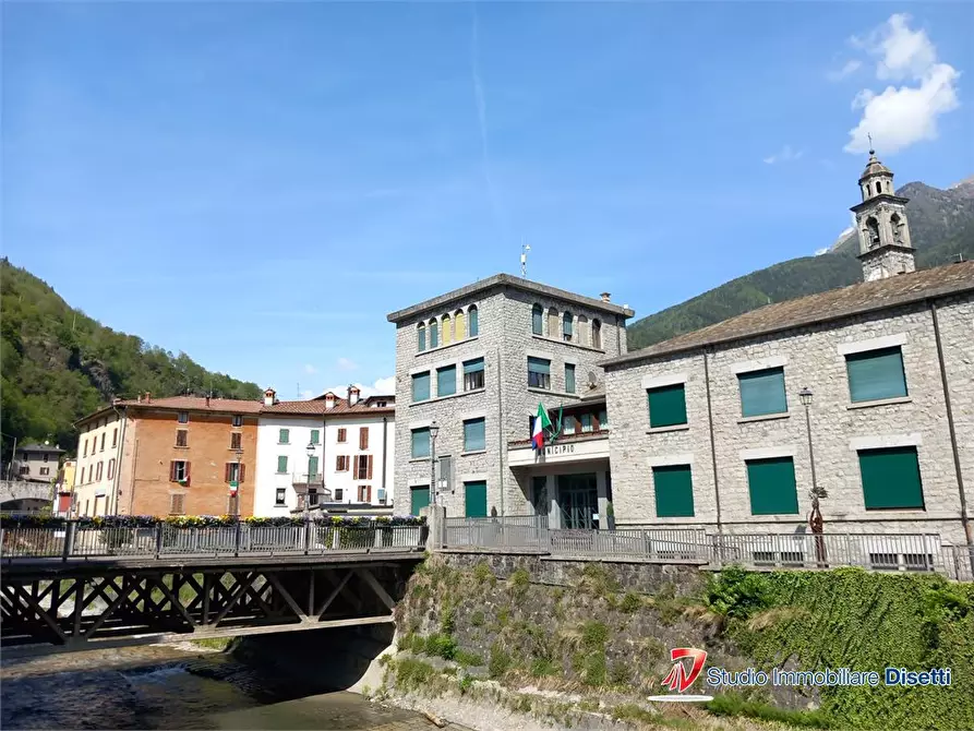 Immagine 10 di Appartamento in vendita  8 a Edolo