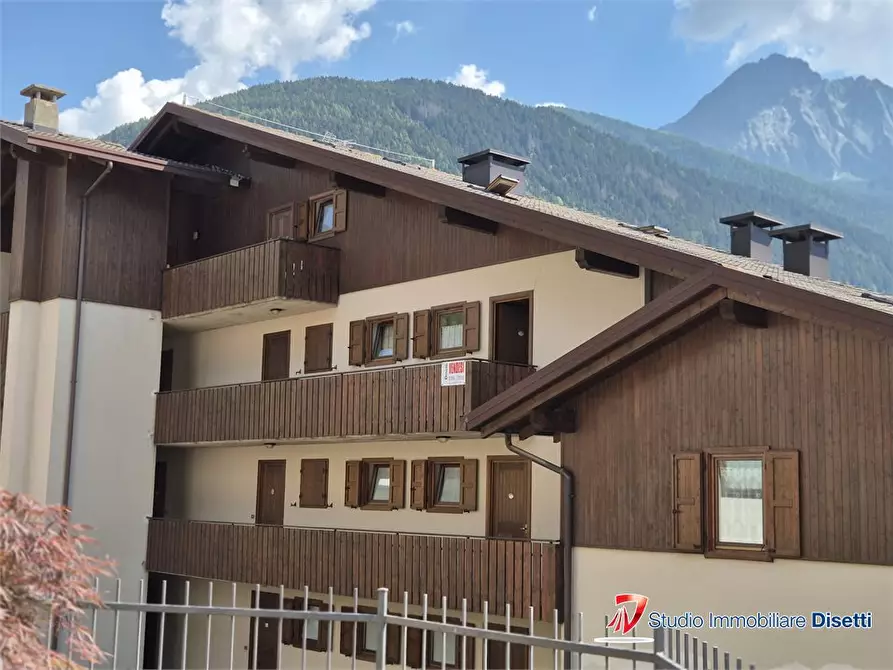 Immagine 1 di Appartamento in vendita  15 a Vezza D'oglio