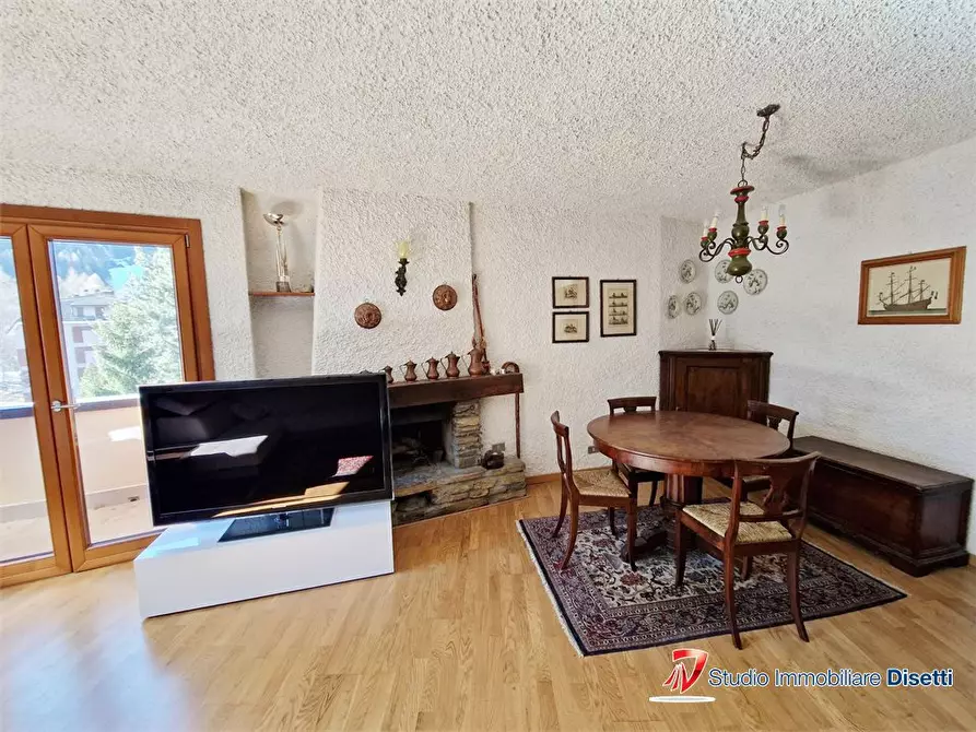 Immagine 3 di Appartamento in vendita  a Ponte Di Legno
