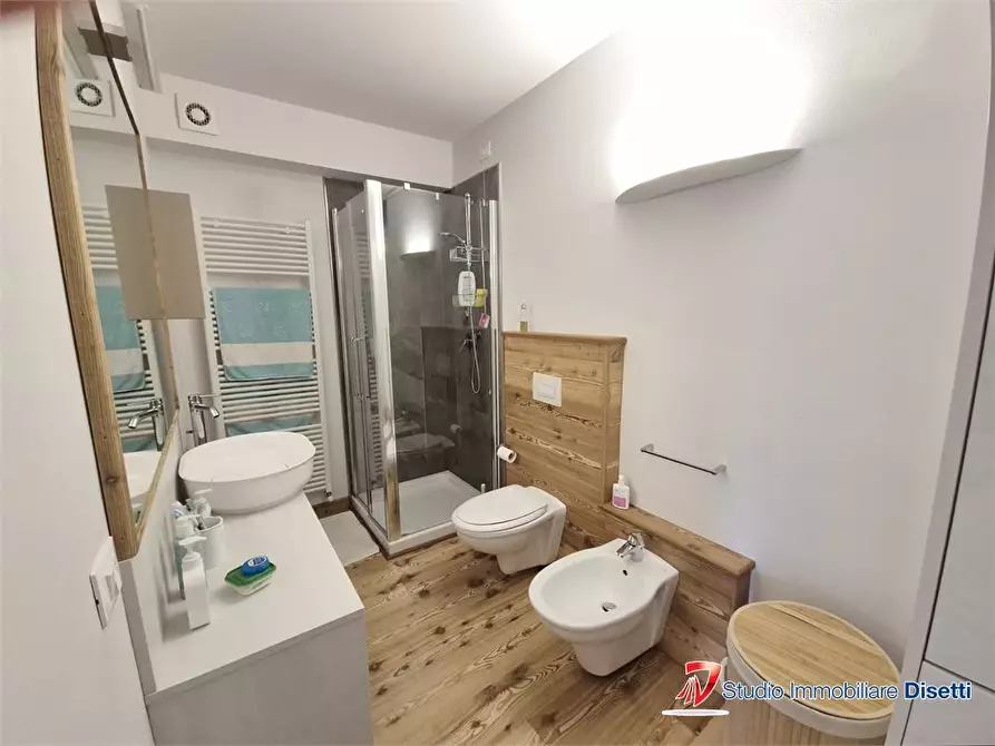 Immagine 9 di Appartamento in vendita  150 a Edolo