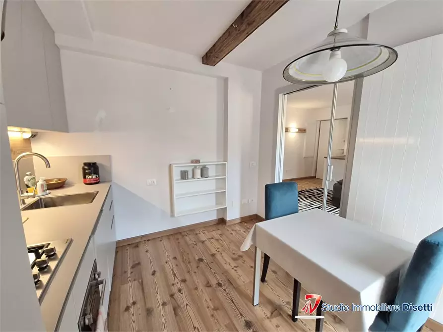 Immagine 4 di Appartamento in vendita  150 a Edolo