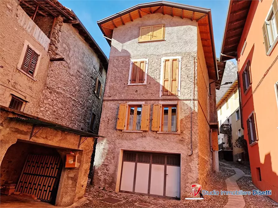Immagine 1 di Appartamento in vendita  2 a Losine