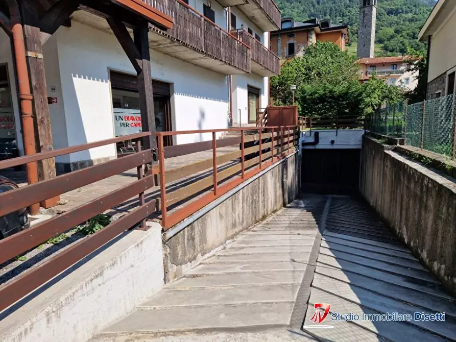 Immagine 1 di Garage in vendita  a Edolo