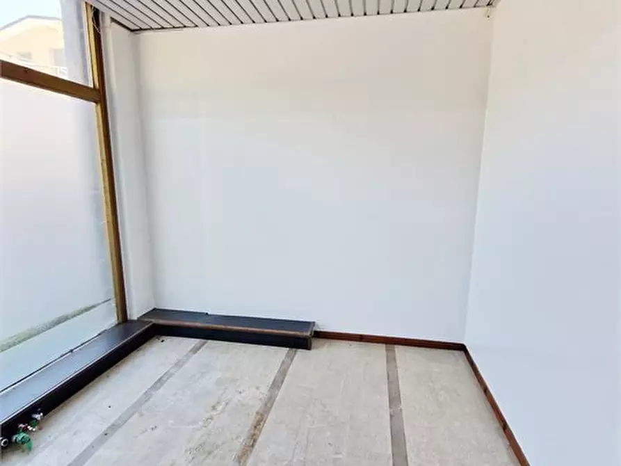 Immagine 6 di Negozio in vendita  78 a Corteno Golgi