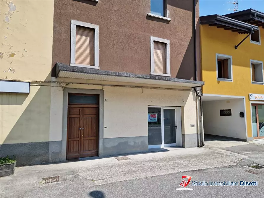 Immagine 1 di Negozio in vendita  2 a Niardo