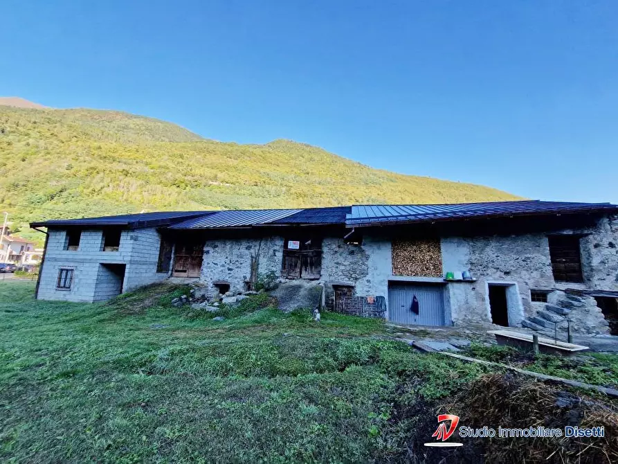 Immagine 8 di Rustico / casale in vendita  a Malonno