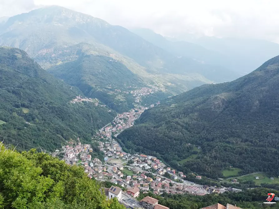 Immagine 9 di Rustico / casale in vendita  a Berzo Demo