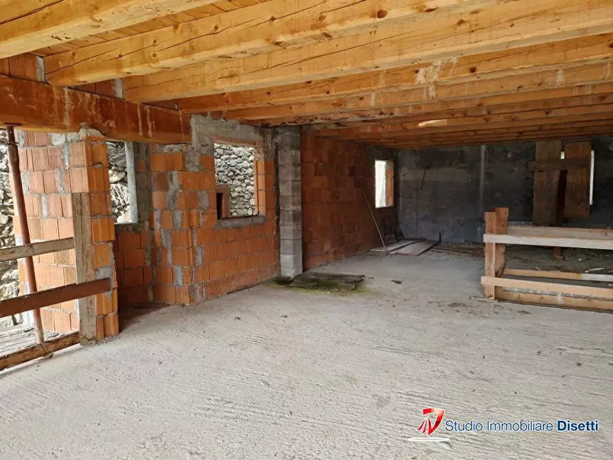 Immagine 7 di Casa semindipendente in vendita  a Edolo