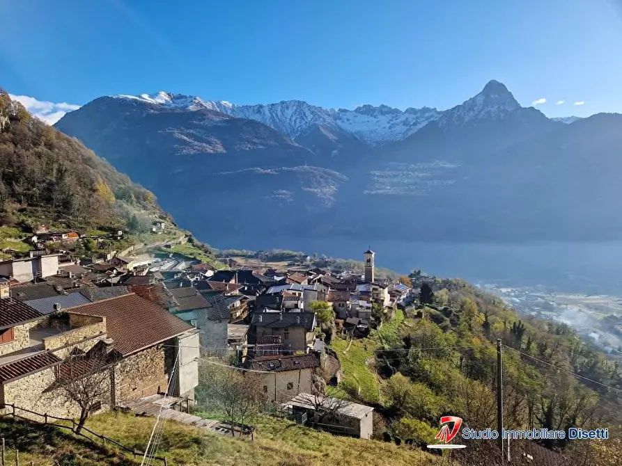 Immagine 1 di Casa semindipendente in vendita  2 a Capo Di Ponte
