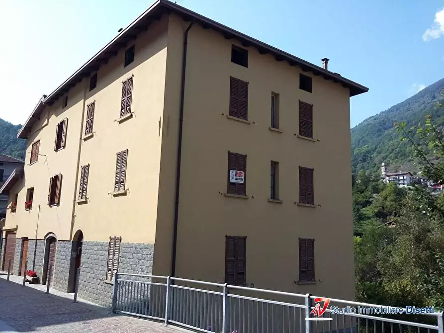 Immagine 3 di Casa semindipendente in vendita  94 a Corteno Golgi