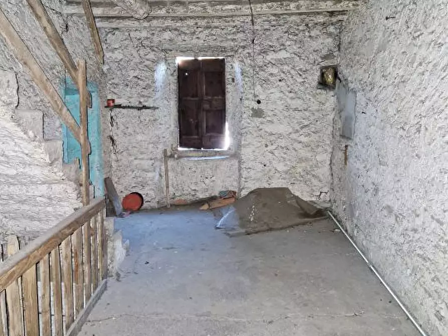 Immagine 9 di Casa semindipendente in vendita  7 a Losine