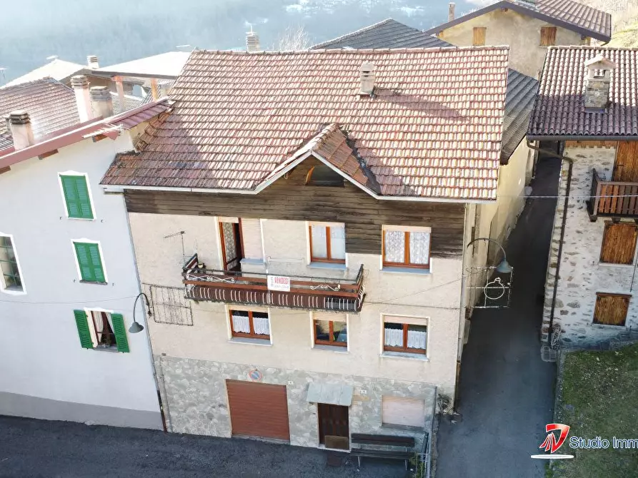 Immagine 2 di Casa semindipendente in vendita  17 a Edolo