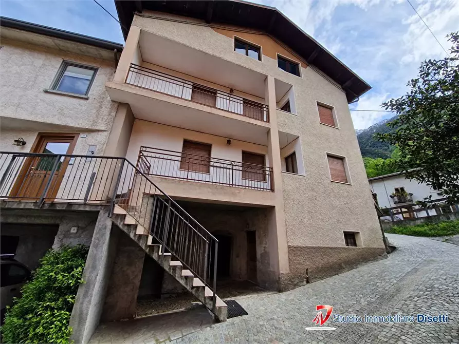 Immagine 1 di Casa semindipendente in vendita  12 a Sonico