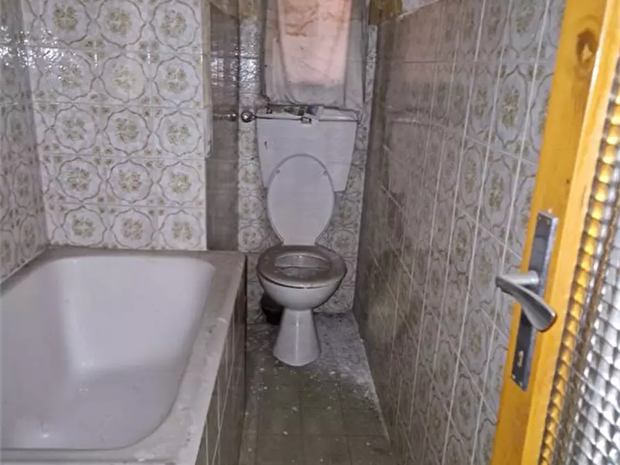 Immagine 5 di Casa semindipendente in vendita  a Vezza D'oglio