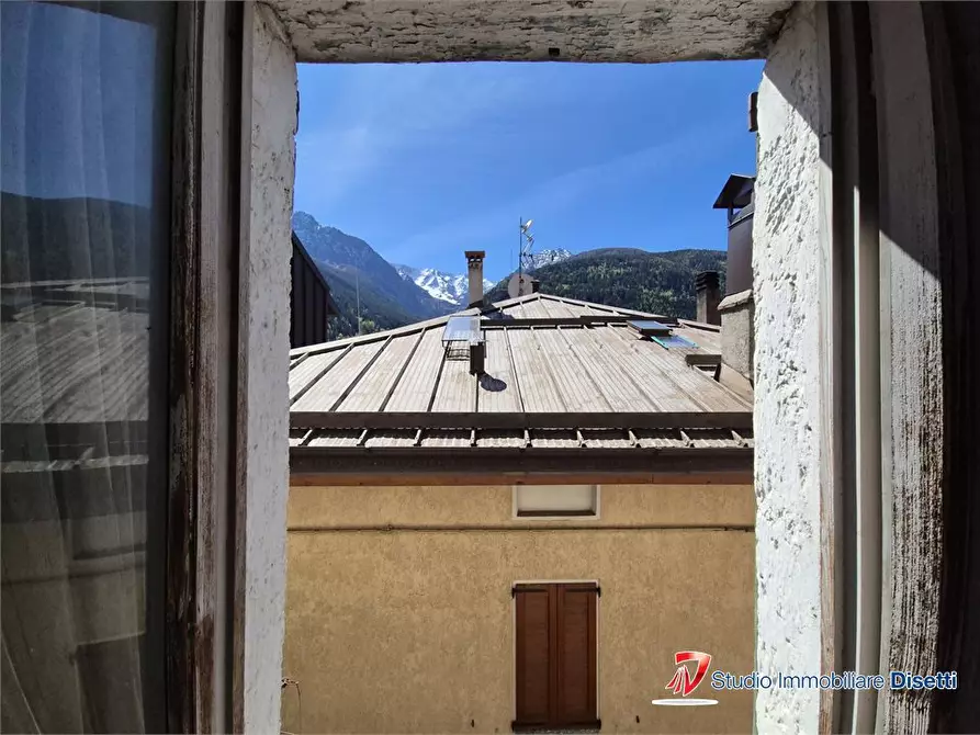 Immagine 9 di Casa semindipendente in vendita  a Vezza D'oglio