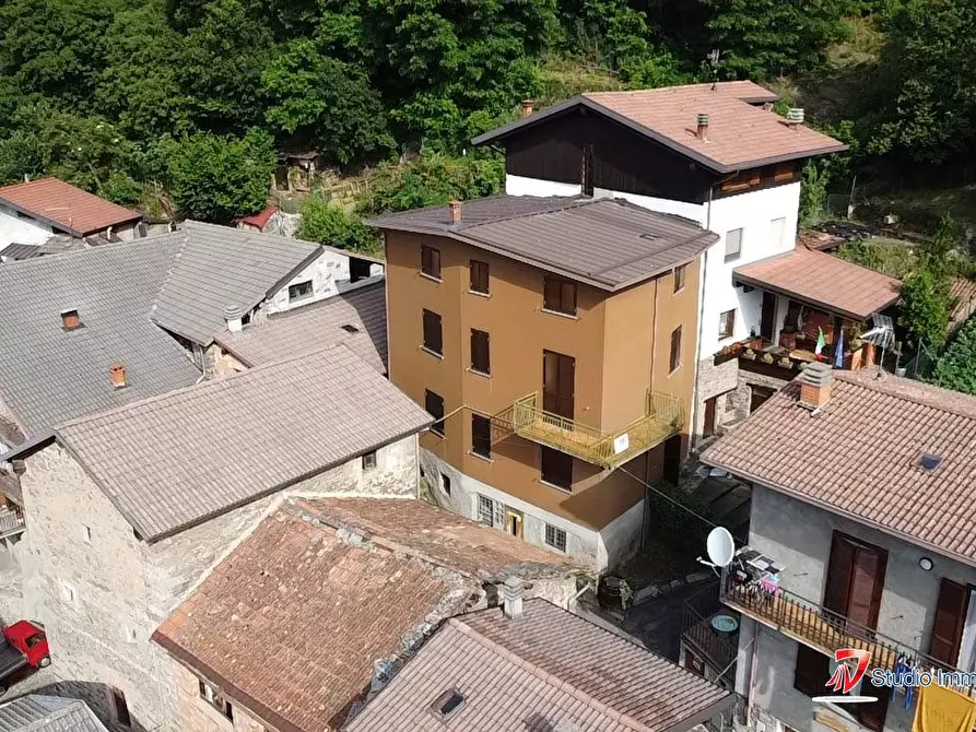 Immagine 1 di Casa semindipendente in vendita  a Berzo Demo