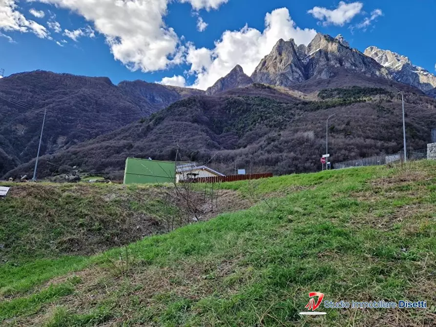Immagine 2 di Terreno edificabile in vendita  a Losine