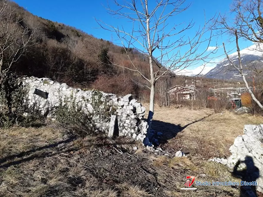 Immagine 4 di Terreno edificabile in vendita  a Losine