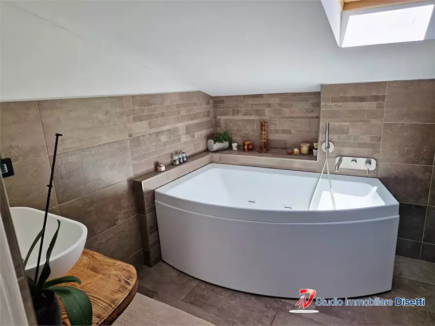 Immagine 6 di Villa in vendita  129 a Edolo