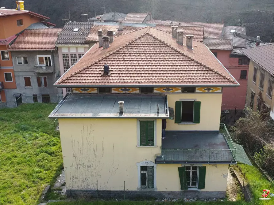 Immagine 3 di Villa in vendita  a Cedegolo