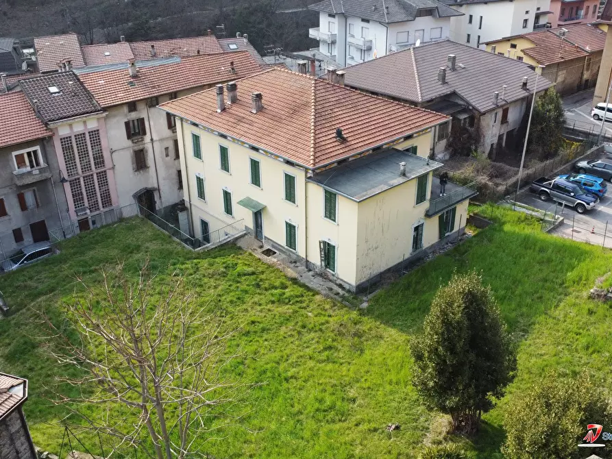 Immagine 2 di Villa in vendita  a Cedegolo