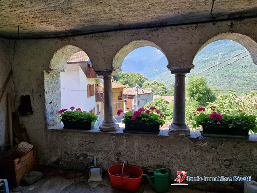 Immagine 9 di Villa in vendita  38 a Sonico