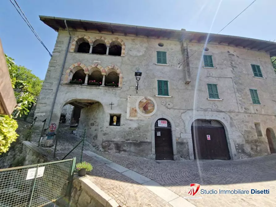 Immagine 1 di Villa in vendita  38 a Sonico