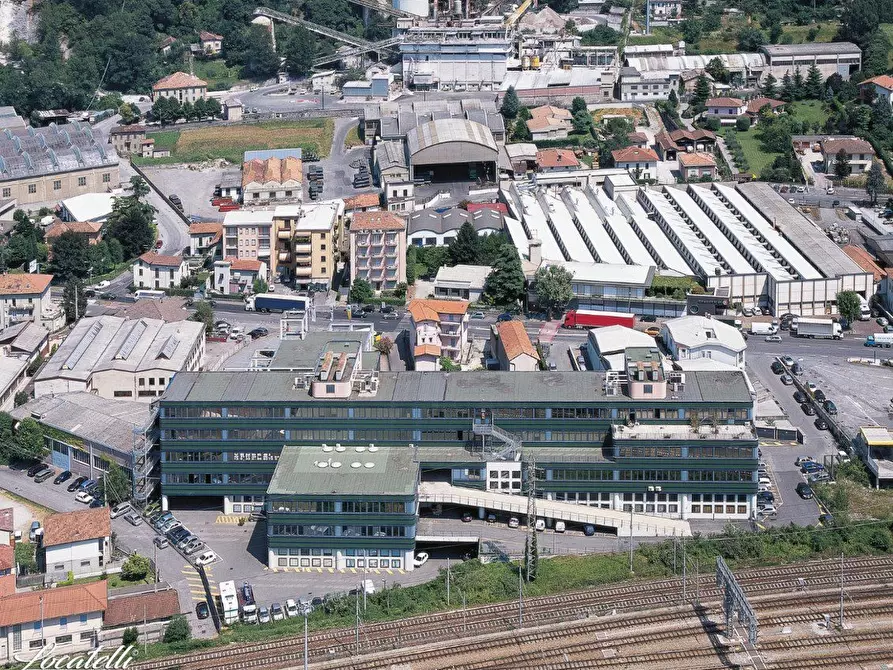 Immagine 2 di Ufficio in affitto  a Lecco