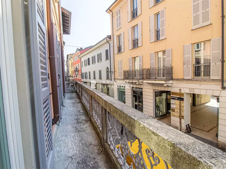 Immagine 2 di Appartamento in vendita  57 a Lecco